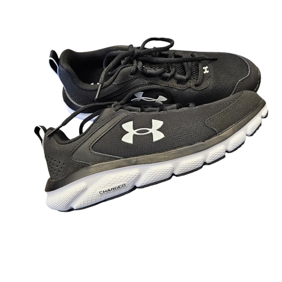 Under Armour UA Charged Assert 9 Black White Womens Sneakers - Picture 1 of 8